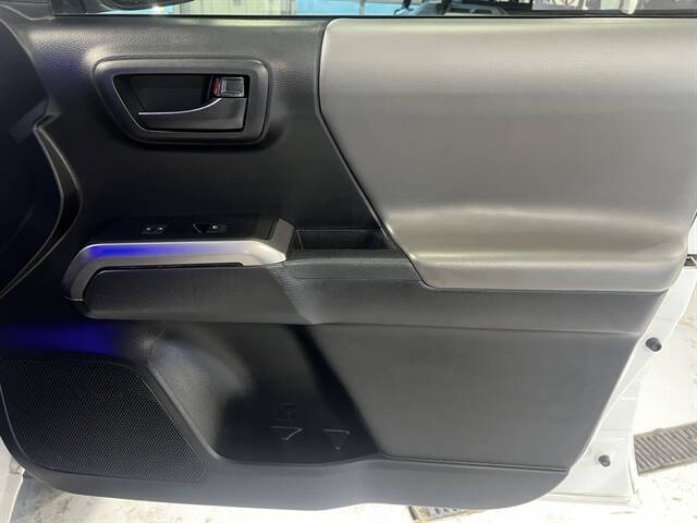 2020 Toyota Tacoma SR5 V6