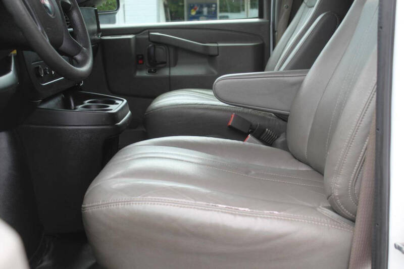 2020 GMC Savana 2500