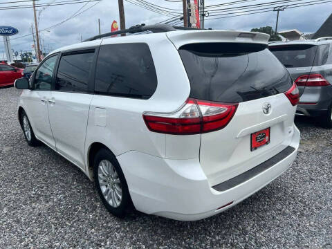 2015 Toyota Sienna