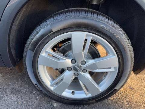 2019 Audi Q5 quattro Premium Plus 45 TFSI