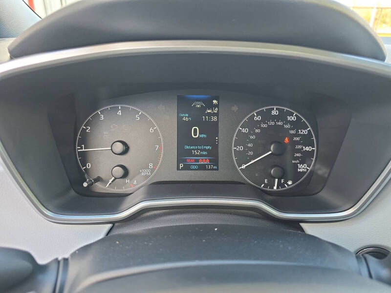 2025 Toyota Corolla Hatchback SE