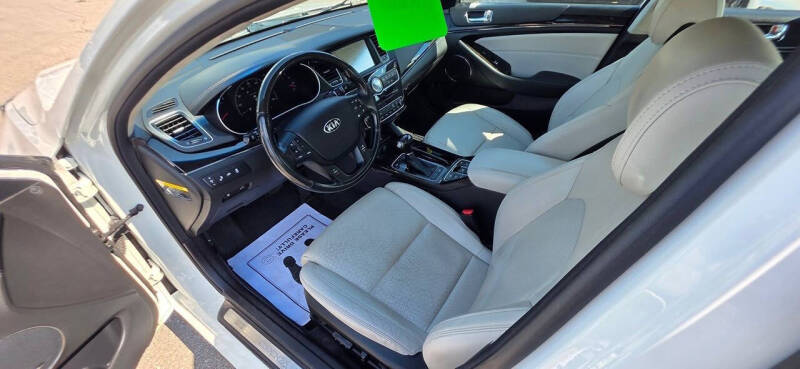 2016 Kia Cadenza