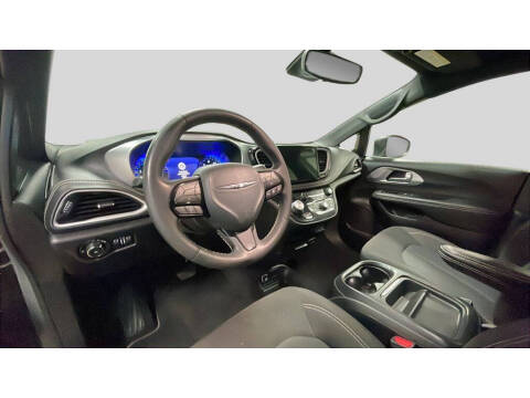 2023 Chrysler Pacifica Touring