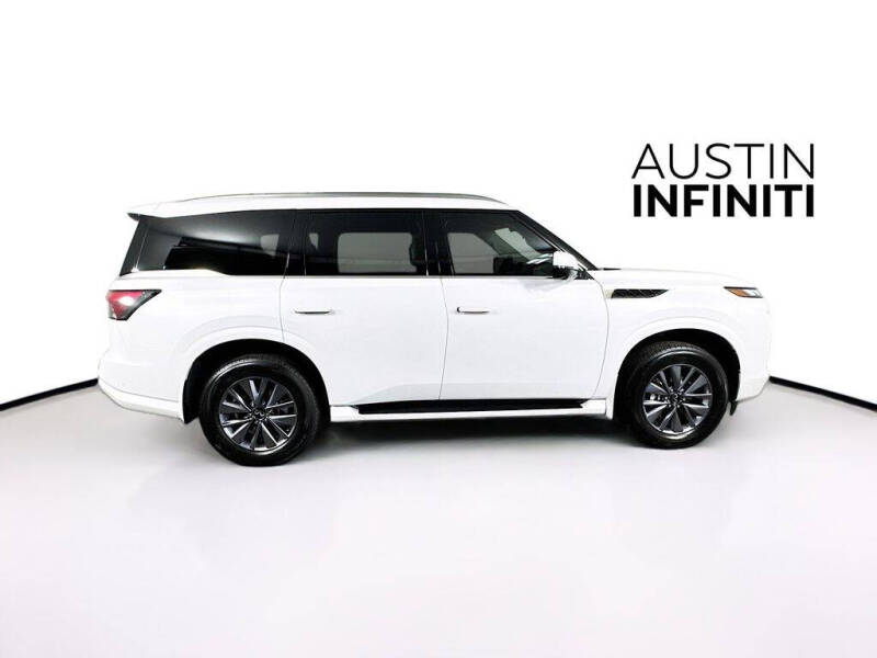 2026 Infiniti QX80 Pure