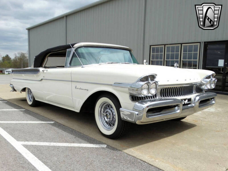1957 Mercury Monterey