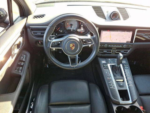 2021 Porsche Macan S