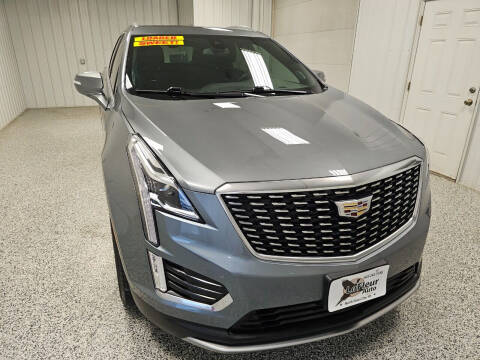 2021 Cadillac XT5 for sale at LaFleur Auto Sales in North Sioux City SD