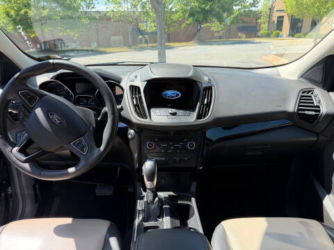2019 Ford Escape SEL