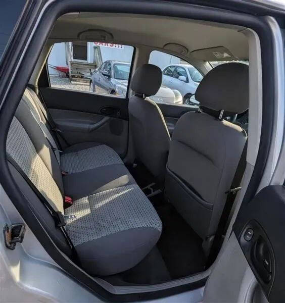 2007 Ford Focus ZX4 S
