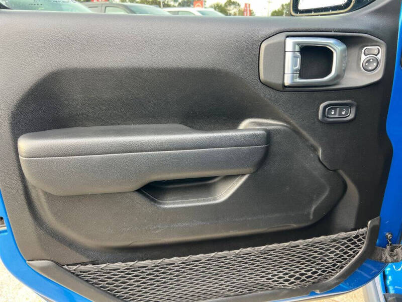 2022 Jeep Gladiator Willys