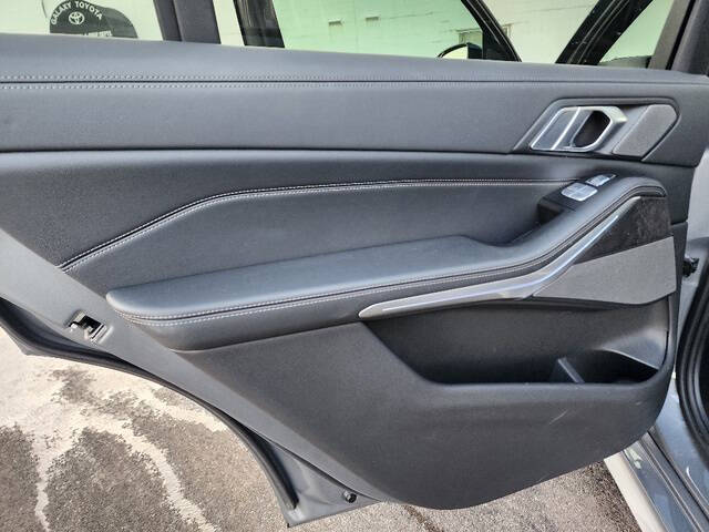 2023 BMW X7 xDrive40i