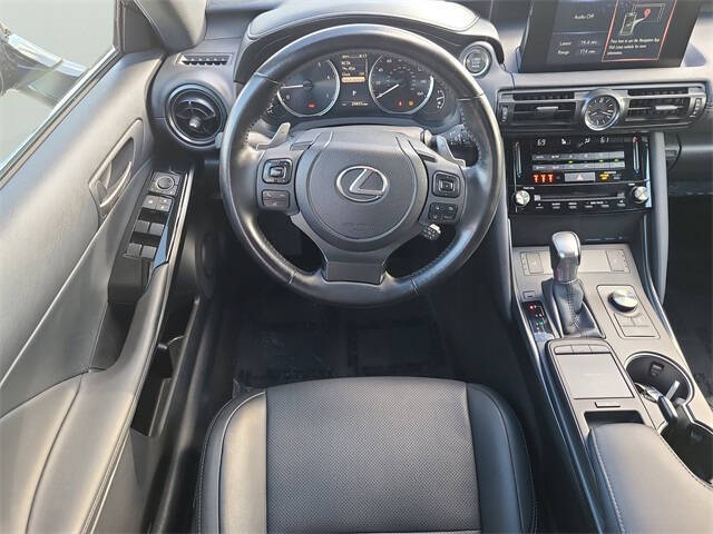 2024 Lexus IS 350 F SPORT Design