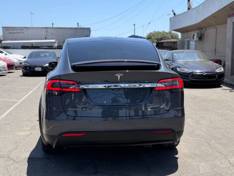 2016 Tesla Model X 90D