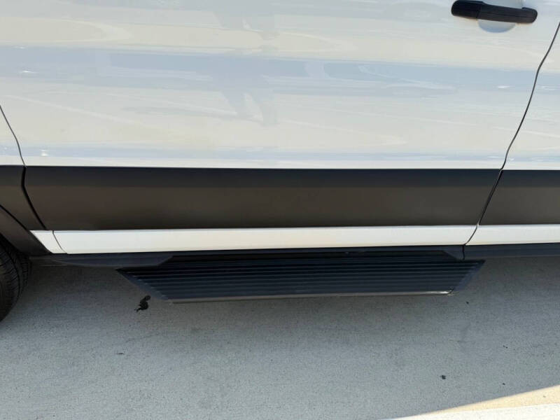 2019 Ford Transit 150 XLT