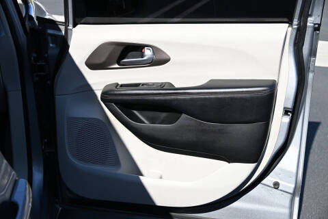 2019 Chrysler Pacifica Touring L