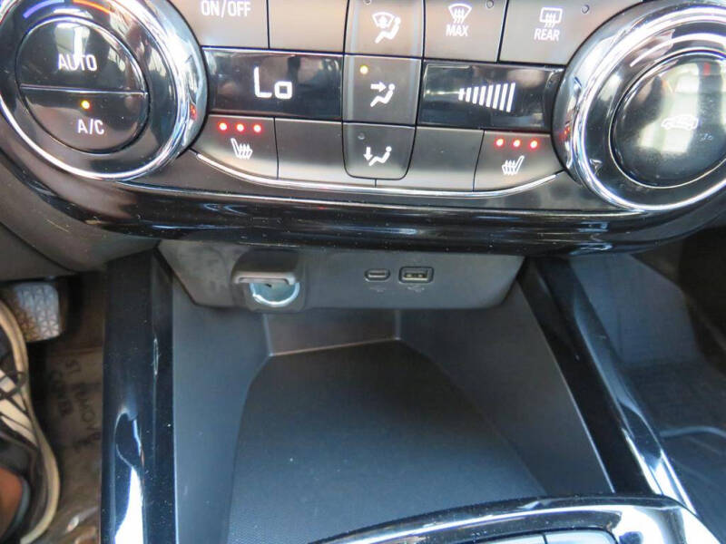 2024 Chevrolet Trax RS