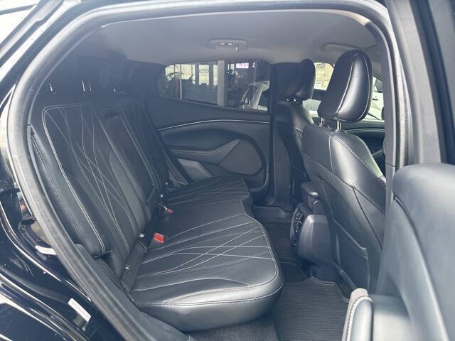 2022 Ford Mustang Mach-E Select