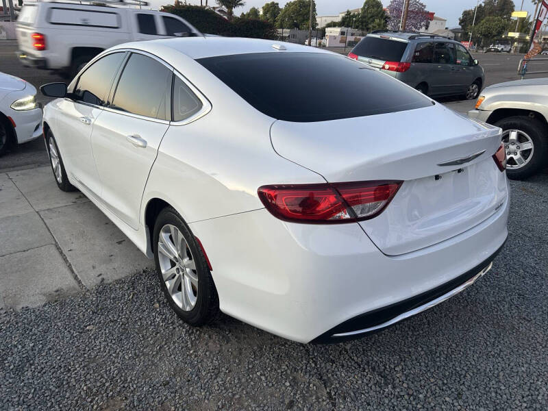 2015 Chrysler 200 Limited - Photo 10