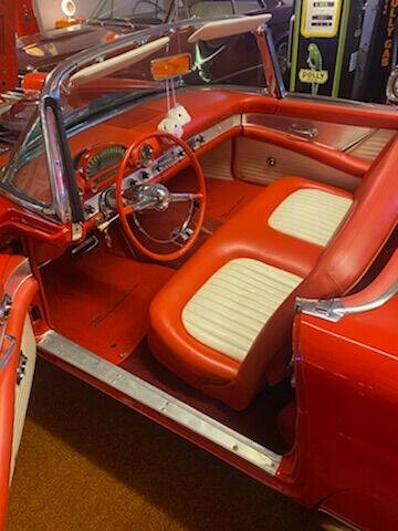 1955 Ford Thunderbird