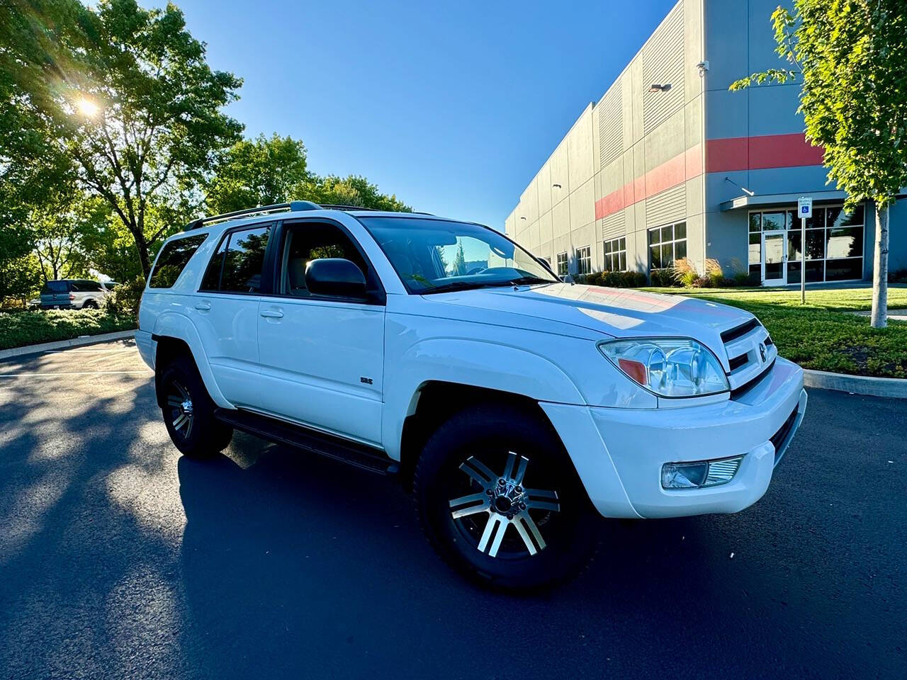 2004 Toyota 4Runner for sale at MISHA MASTER MOTORZ LLC in Portland, OR