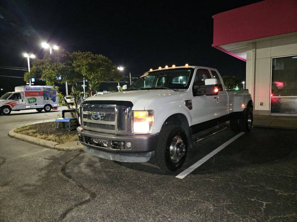 2008 Ford F-350 Super Duty XL's photo