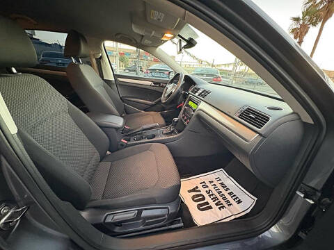 2014 Volkswagen Passat