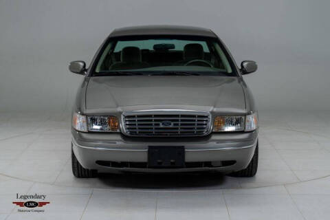 2003 Ford Crown Victoria