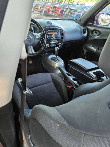 2011 Nissan JUKE SV