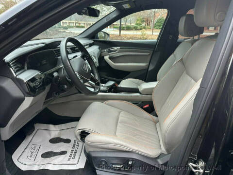 2024 Audi Q8 Sportback e-tron quattro Prestige S line