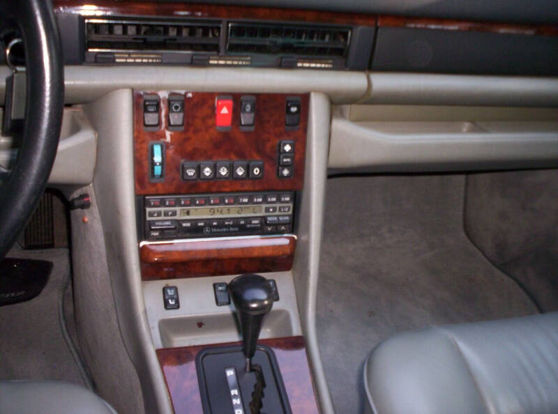1991 Mercedes-Benz 560-Class 560 SEC