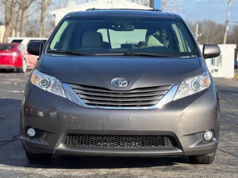 2012 Toyota Sienna