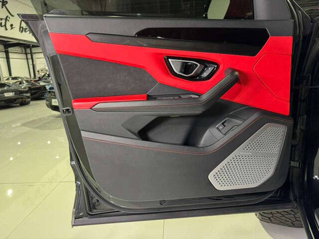 2022 Lamborghini Urus