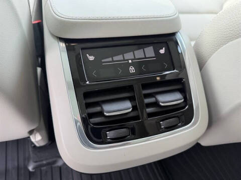 2023 Volvo XC90 B6 Core