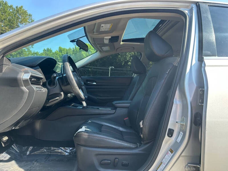 2019 Nissan Altima 2.5 SR