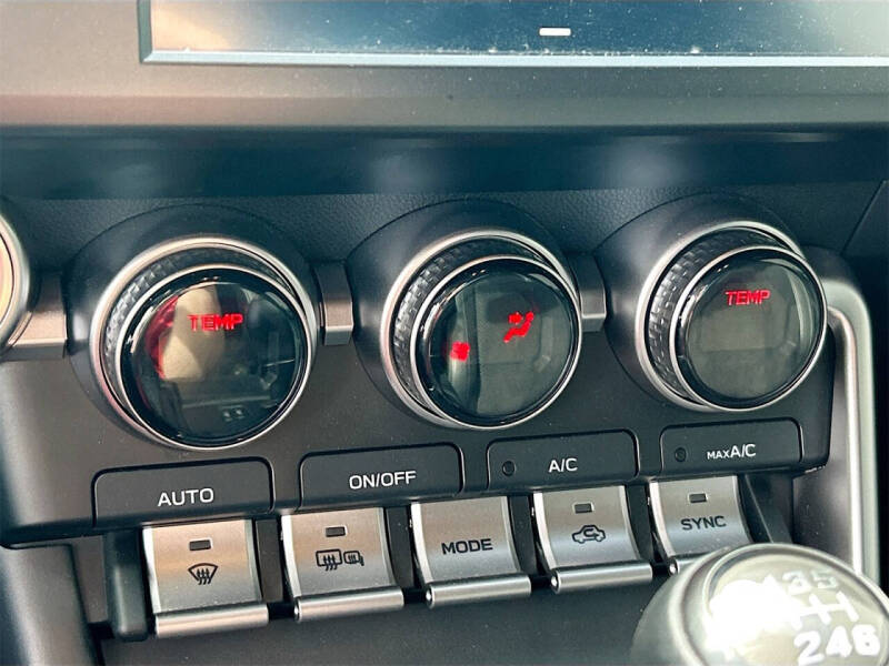 2025 Toyota GR86 Premium