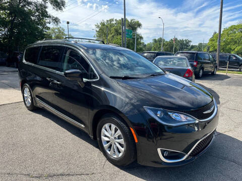 2018 Chrysler Pacifica Touring L Plus
