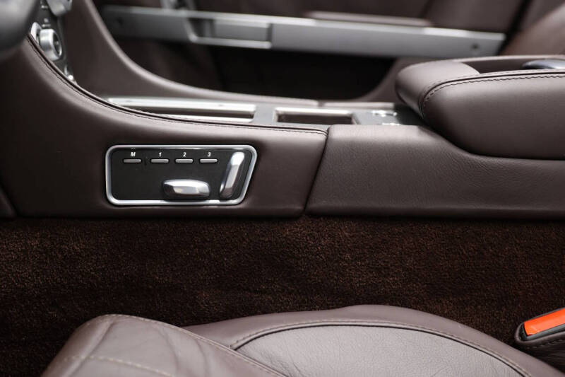 2012 Aston Martin Virage Volante