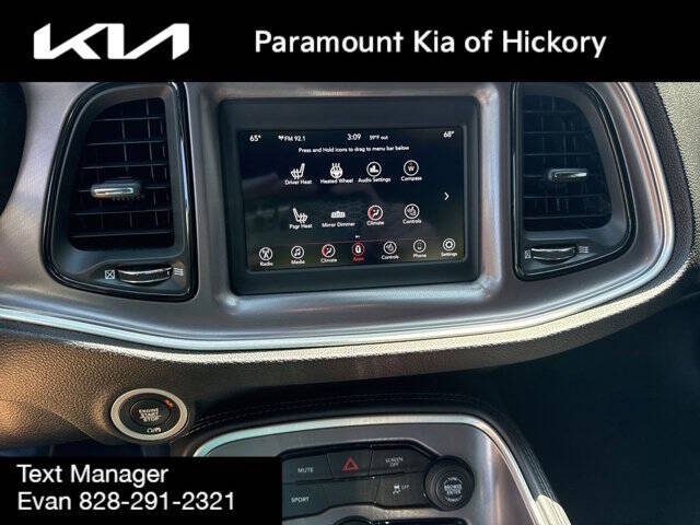 2021 Dodge Challenger SXT