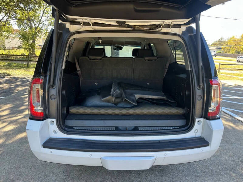 2017 GMC Yukon XL SLT