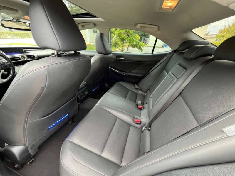2016 Lexus IS 200t