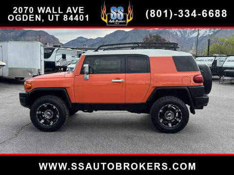 2013 Toyota FJ Cruiser for sale at S S Auto Brokers in Ogden UT