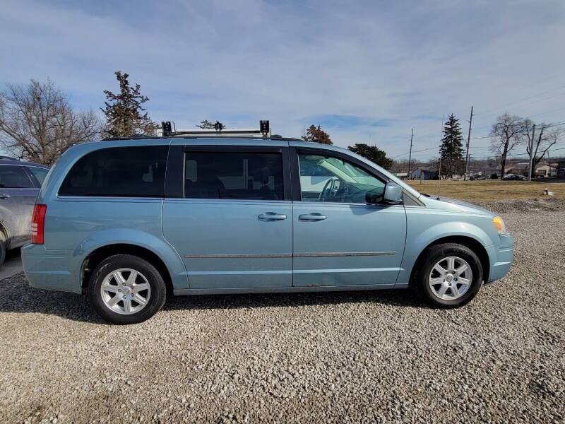 2010 Chrysler Town and Country for sale at Smithburg Automotive in Fairfield IA