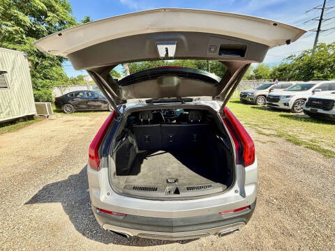 2020 Cadillac XT4 Premium Luxury