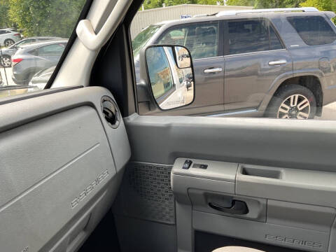 2013 Ford E-Series E-250