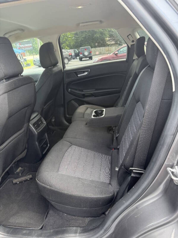 2021 Ford Edge SE