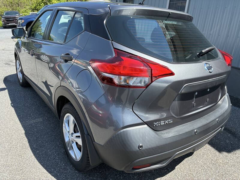 2020 Nissan Kicks S