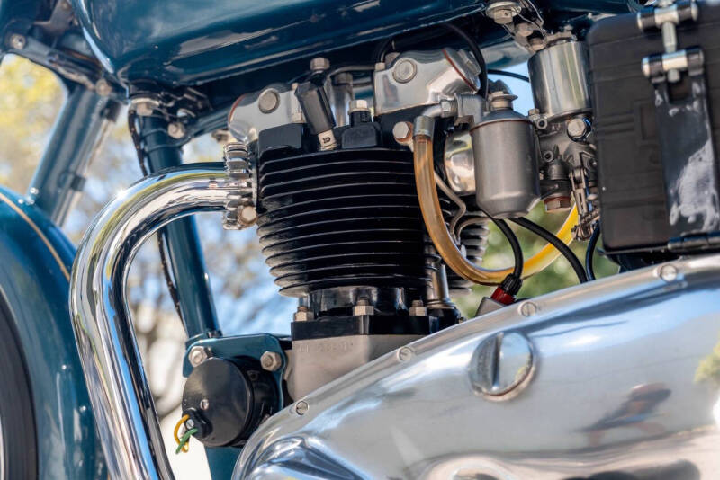 1952 Triumph Thunderbird