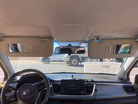 2018 Kia Rio 5-Door LX