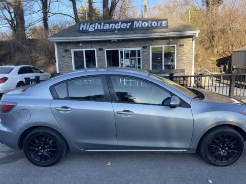 2011 Mazda MAZDA3 for sale at Highlander Motors in Radford VA
