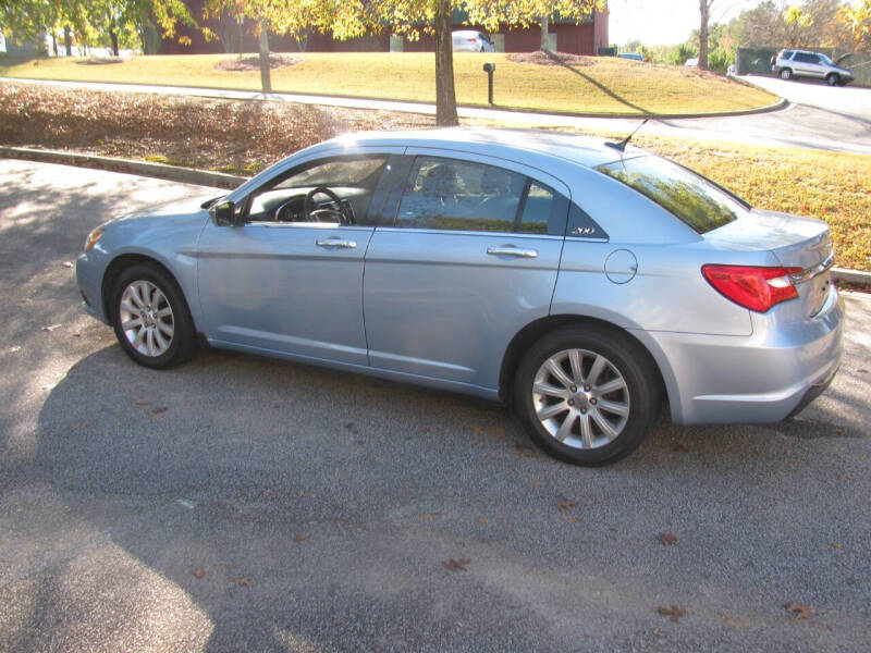 2013 Chrysler 200 Limited photo 8